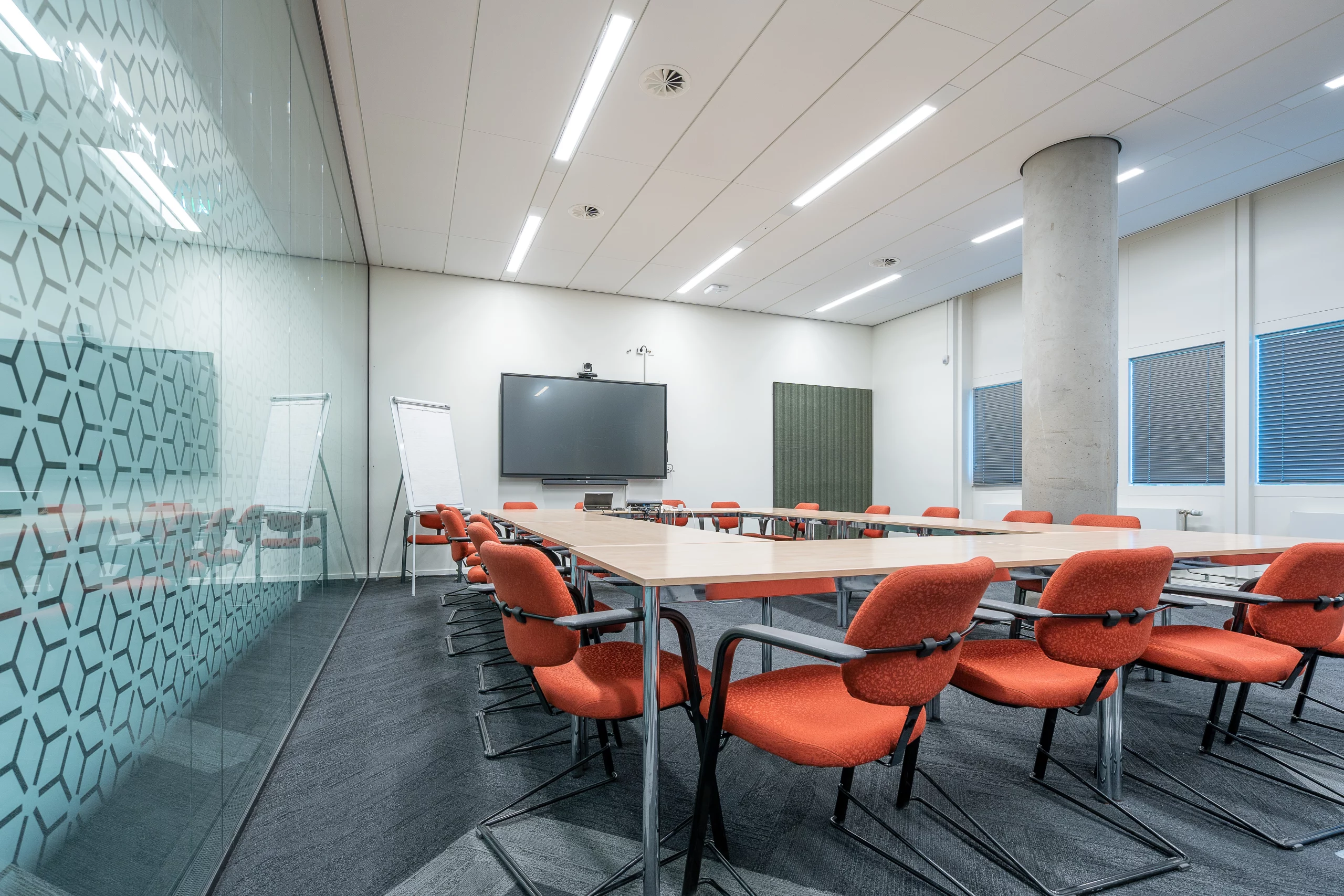 upholstery cleaning for the office